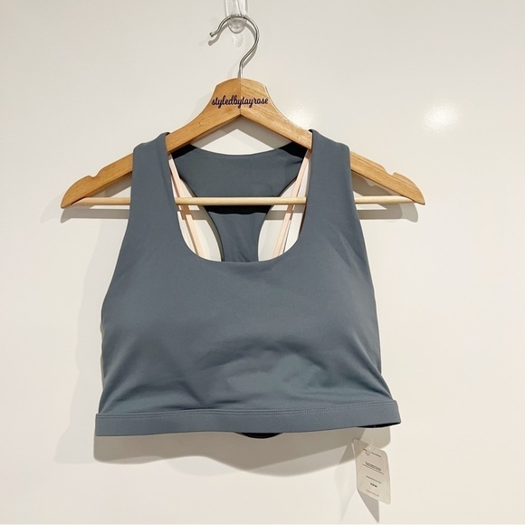 NWT Fabletics Kessler Boost Medium Impact Sports Bra - Picture 5 of 7